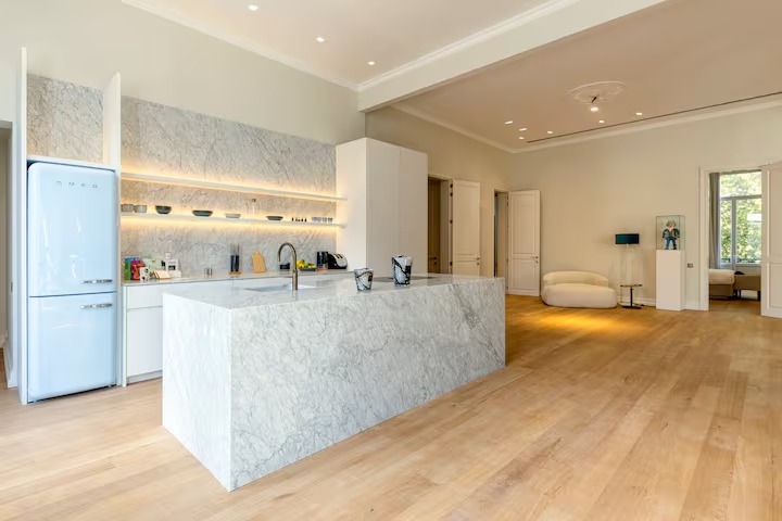 Ultra-Luxury 3BR Loft with Sunny Private Terrace in Central Antwerp
