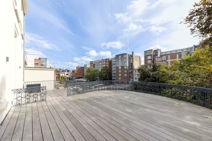 Ultra-Luxury 3BR Loft with Sunny Private Terrace in Central Antwerp