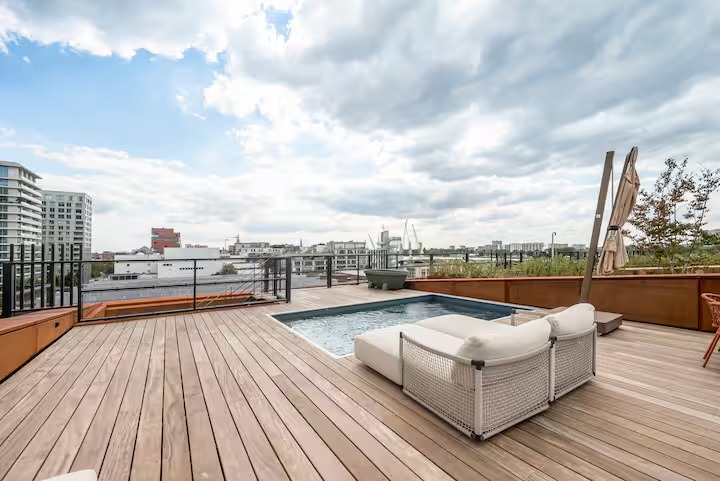 Luxury Penthouse with Private Rooftop Pool & 360° Panoramic Views