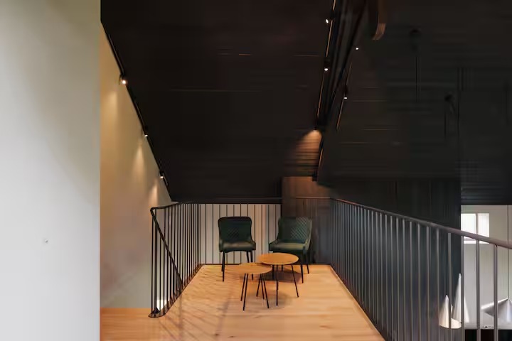 Luxury Countryside Villa with Entertainment Room