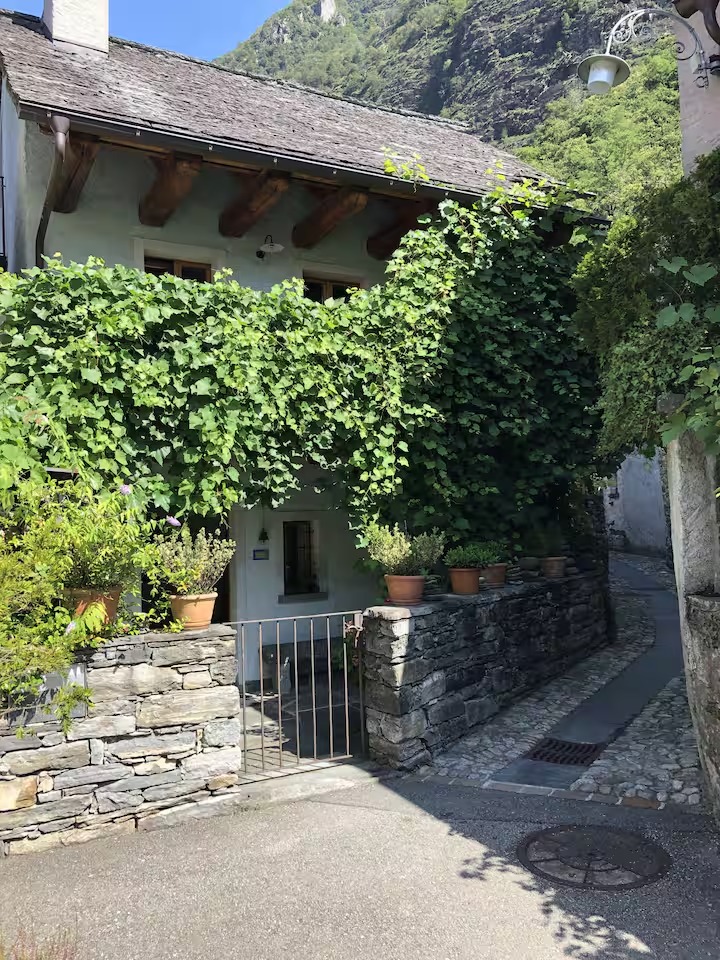 Charming Alpine Cabin with Fireplace & Mountain Views in Maggia Valley
