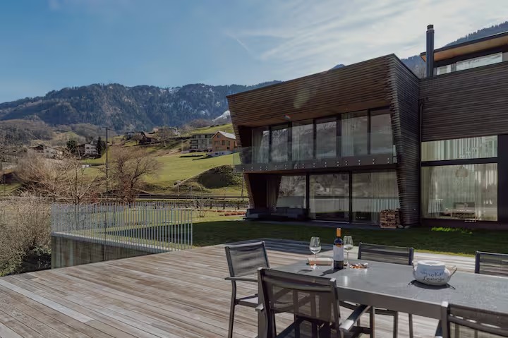 Luxury Lakefront House with Infinity Terrace & Panoramic Mountain Views