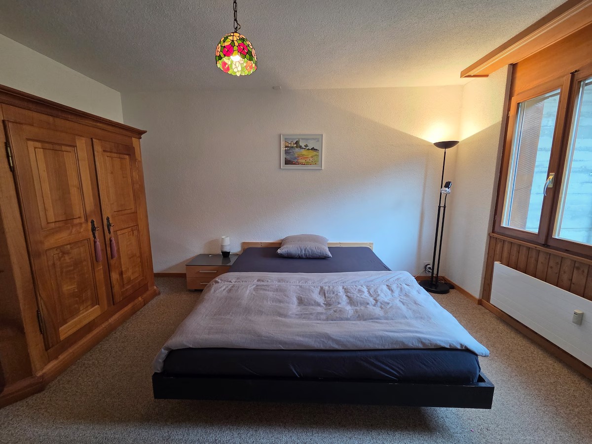 Cozy Mountain View Apartment with Balcony & Lake Panorama in Sarnen