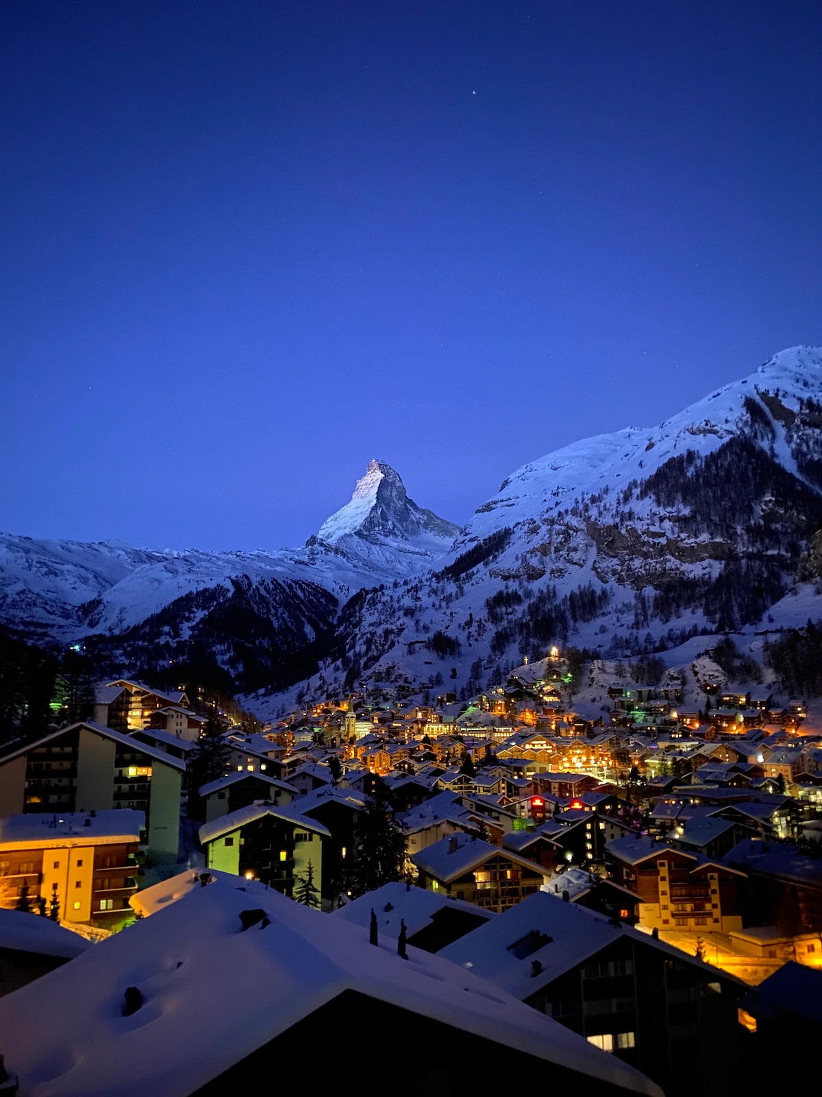 Luxury Matterhorn View Penthouse with Fireplace & Balcony