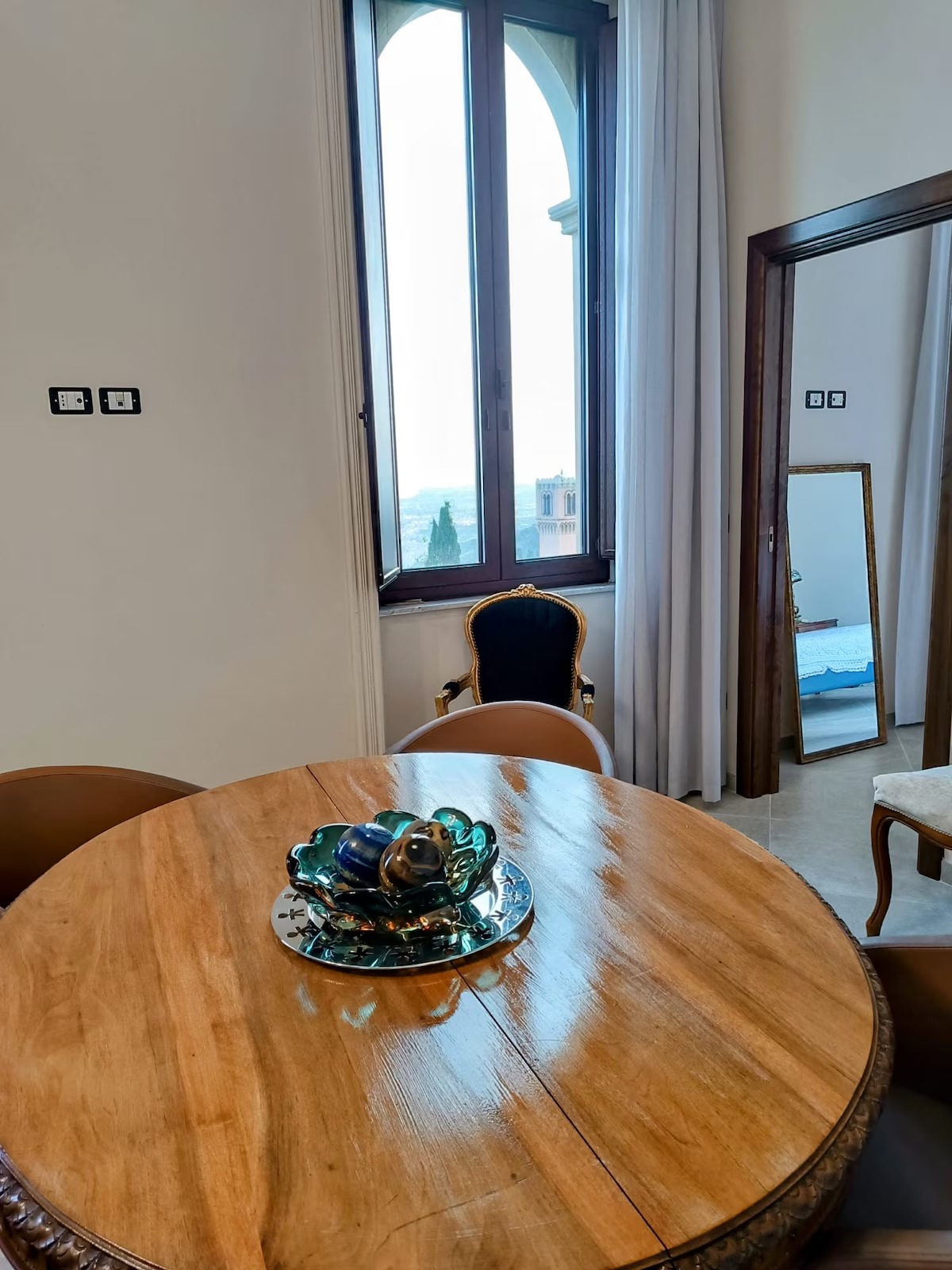 Elegant Apartment with Sea Views in the Heart of Taormina