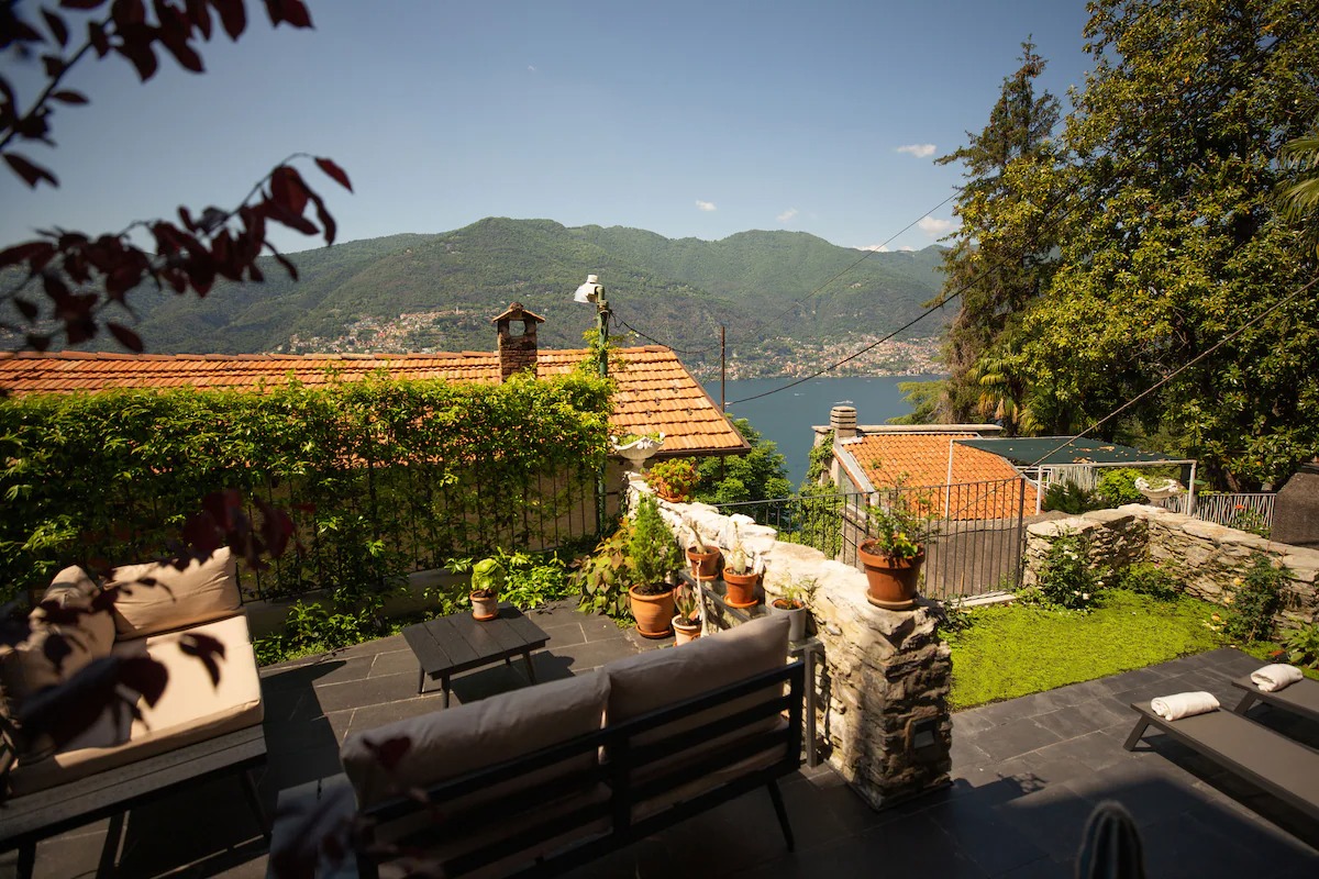 Luxury Lake Como House with Panoramic Views & Private Garden