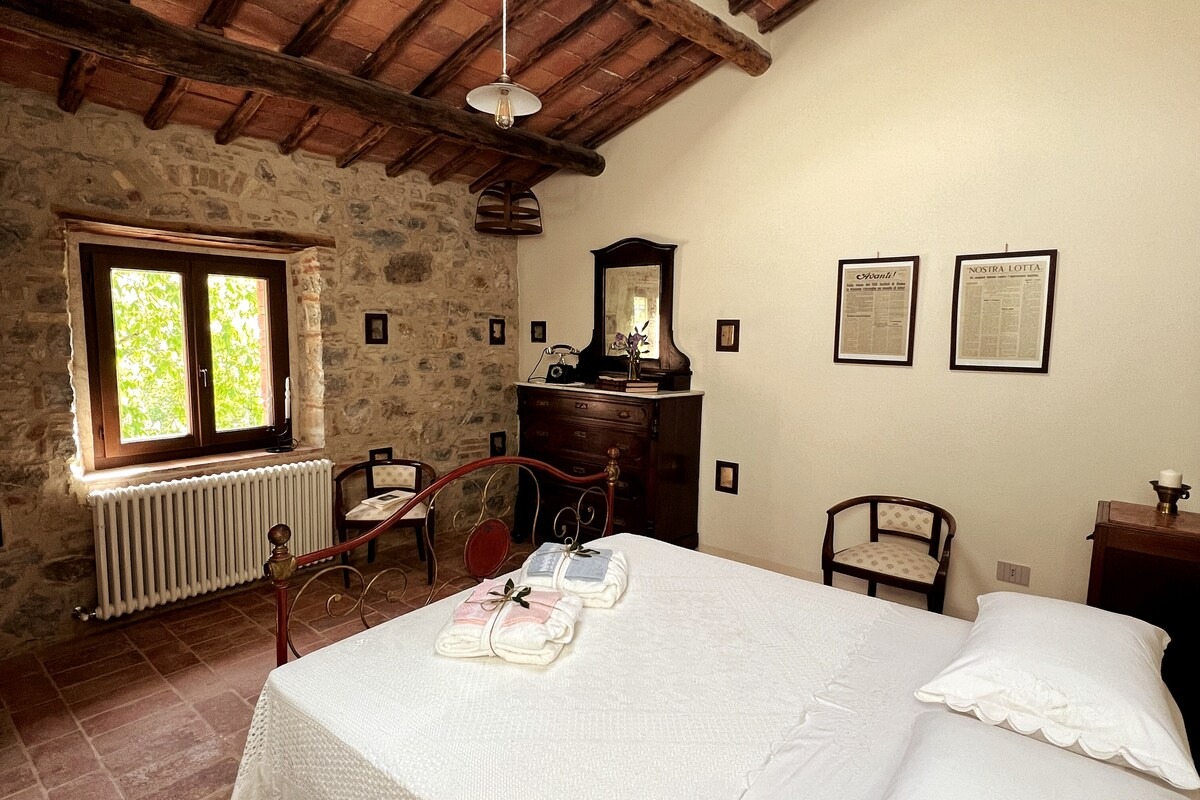 Historic Mill Apartment Surrounded by Waterfalls in Chianti