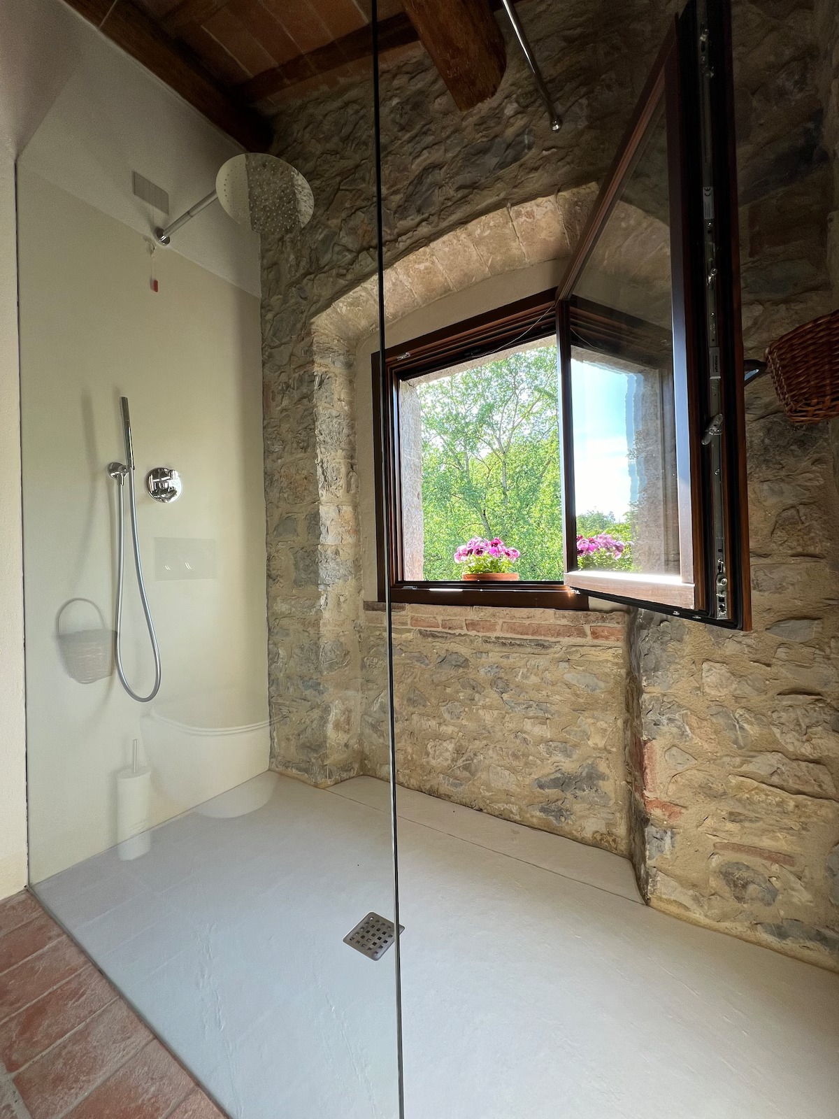 Historic Mill Apartment Surrounded by Waterfalls in Chianti