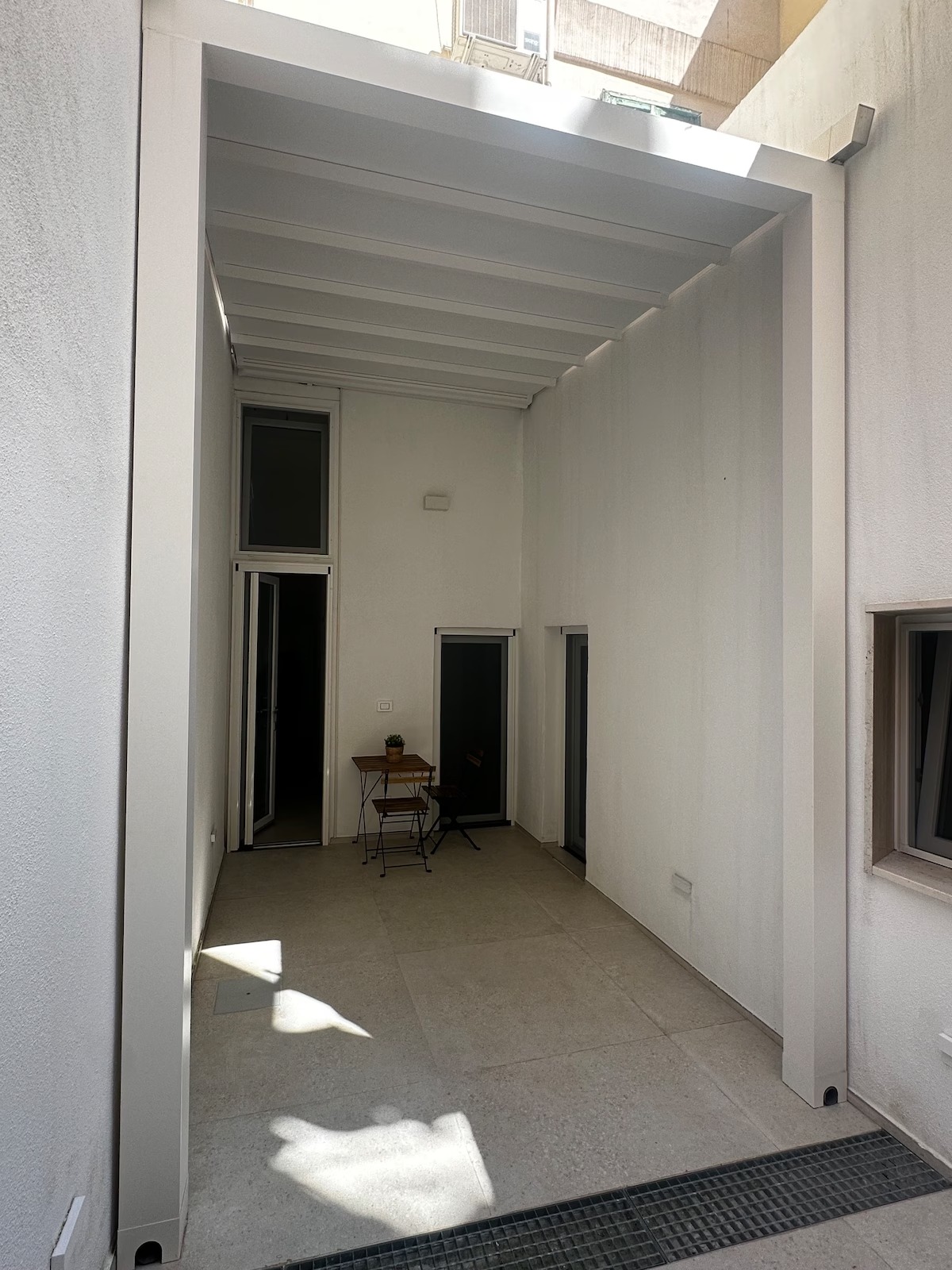 Apartment with Private Jacuzzi in the Heart of Monopoli