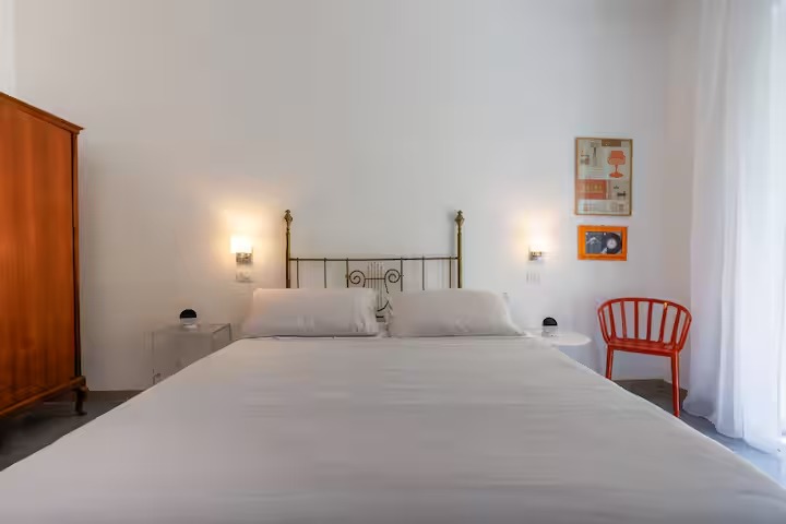 Luxury Design Apartment in the Heart of Naples Near Via Toledo