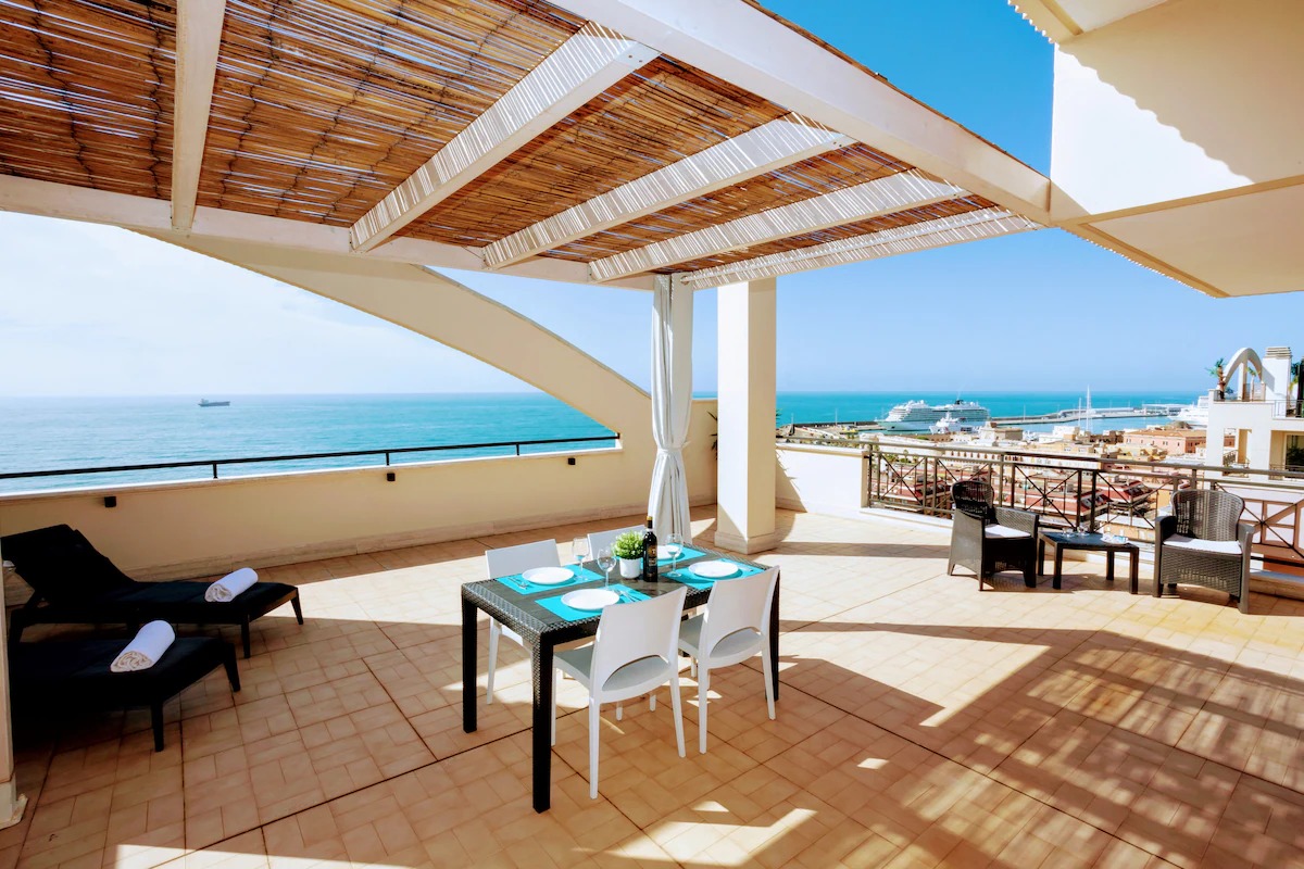 Panoramic Sea View Apartment with Spacious Terrace in Civitavecchia
